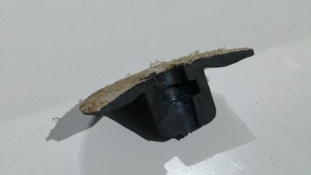 rez púzdrom ventilu, ktoré sa nachádza vnútri duše 