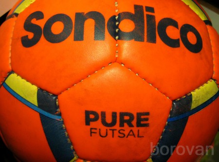 Ručne šitá lopta Sondico Pure futsal